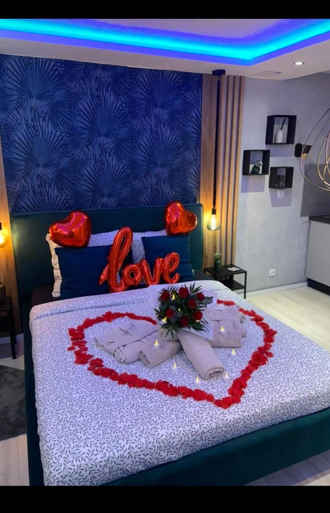Appartement La Splenzia Spa Jacuzzi Wifi Clim أفينيون المظهر الخارجي الصورة